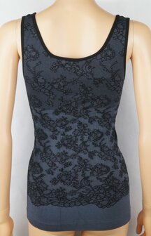 Dames top corrigerend met geboorduurde print J&C Zwart