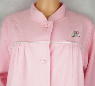 Dames lange ochtendjas met knoopsluiting Roze